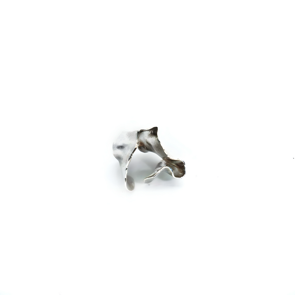 CRUMPLED EAR CUFF