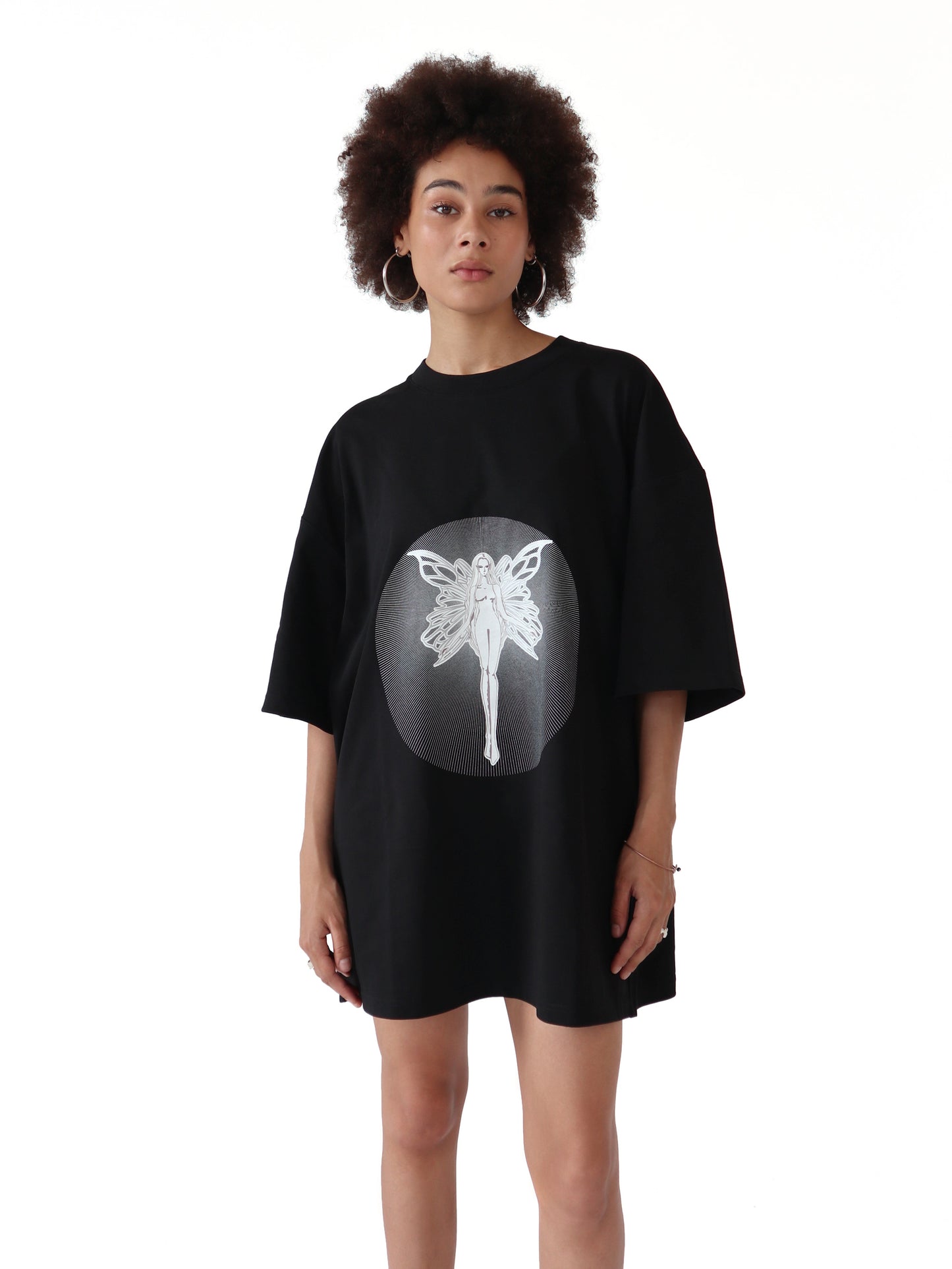 THE GUARDIAN OF DREAMS OVERSIZED T-SHIRT